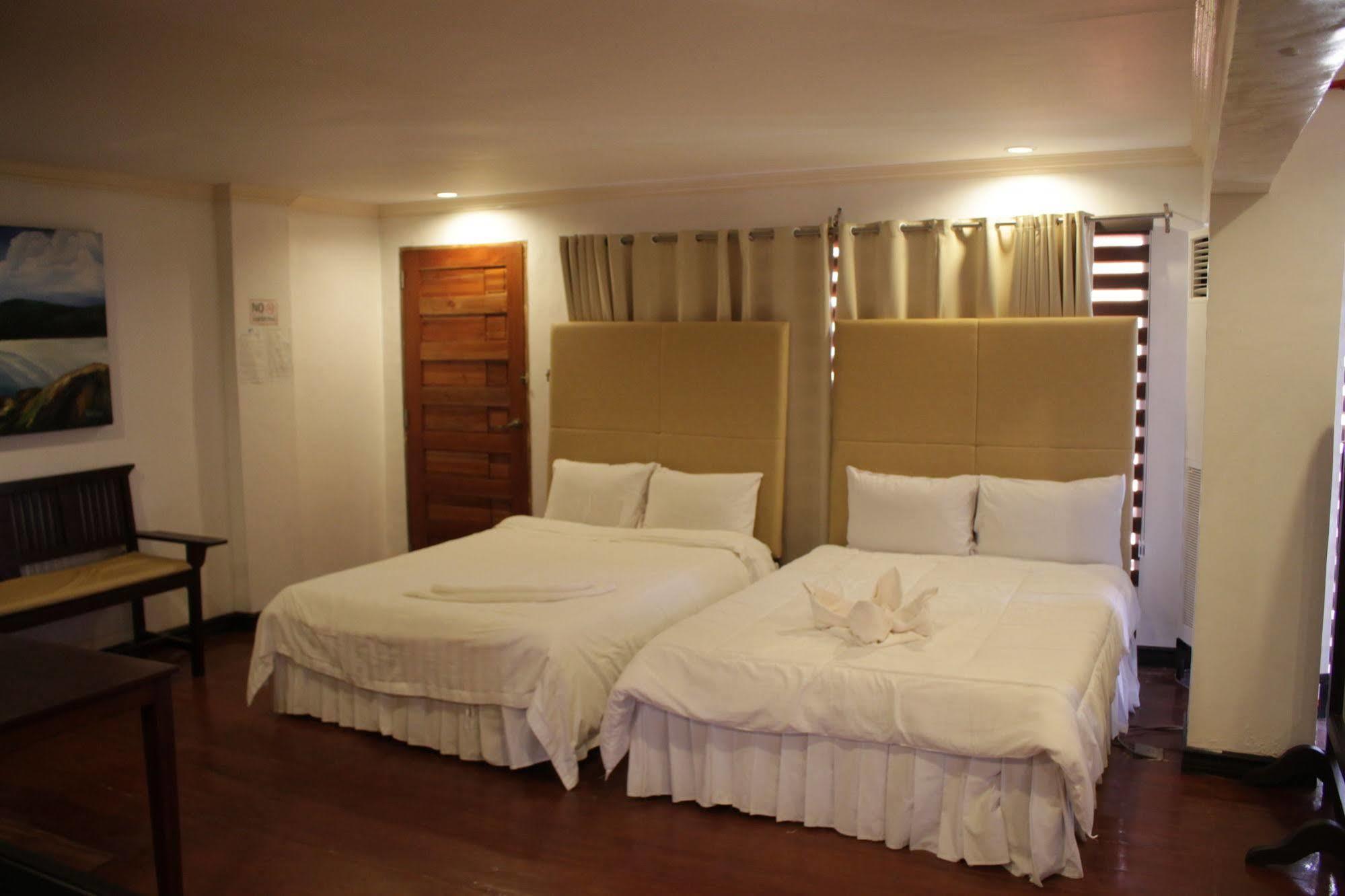 Sipalay Jamont Hotel Exterior foto