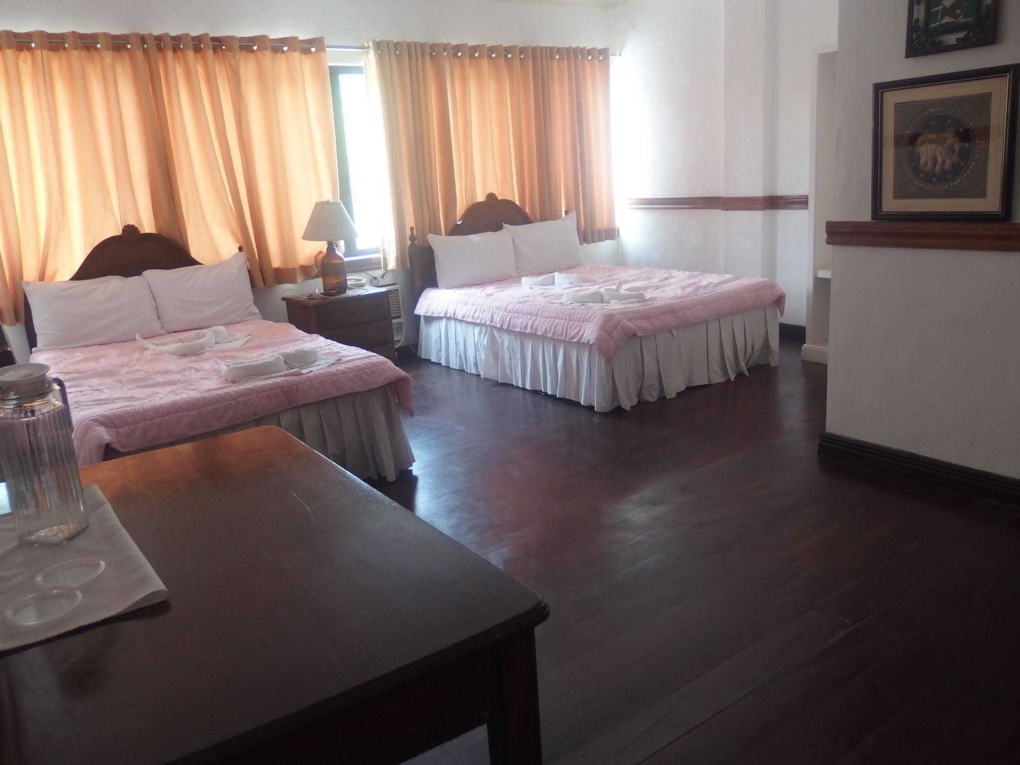 Sipalay Jamont Hotel Exterior foto